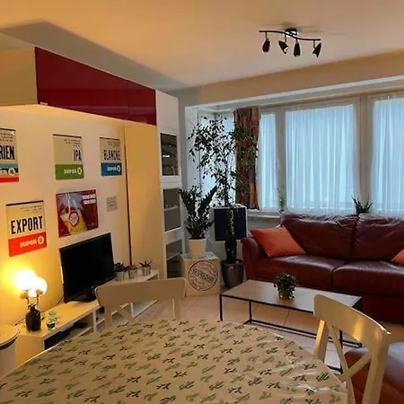 90m2 Op 70m Van Het Strand. Appartement